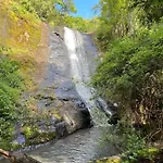 Chales Da Cascata - Cereja